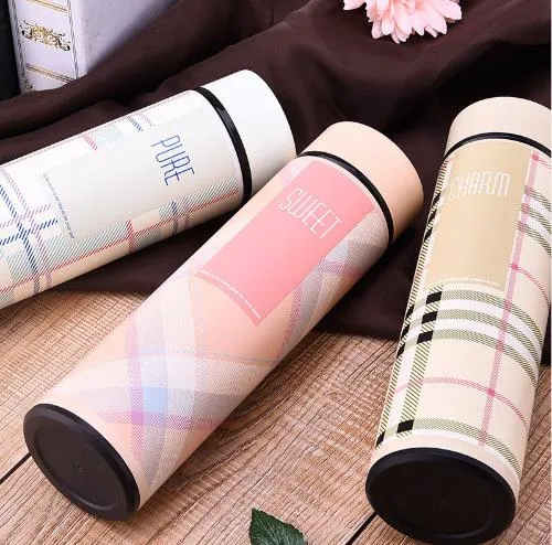 Stylish And Charming Printed Temperature Water-Bottle.(500ML)